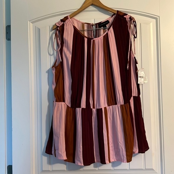 Lane Bryant Cinched Shoulder Striped Top Size 22 - Picture 1 of 9